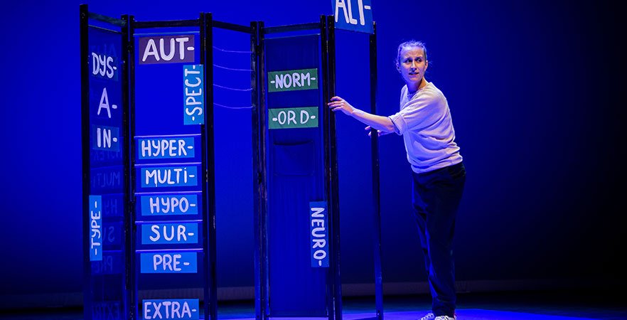 Le théâtre pour aborder l’autisme : carnets de voyage d’une tournée landaise